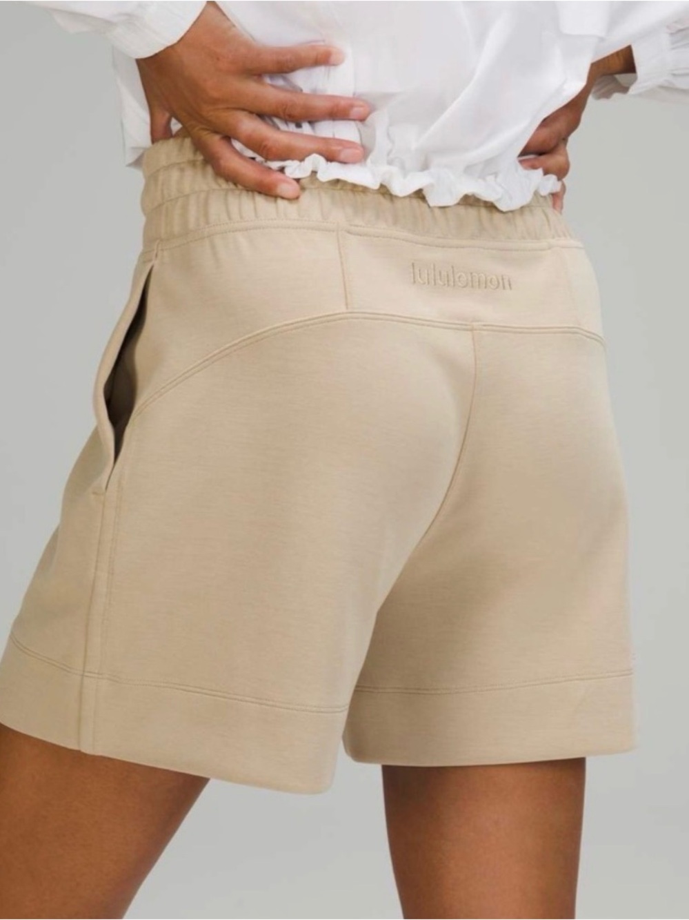 lululemon athletica Softstreme 4” shorts - color trench
